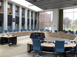 Gemeenteraad vergaderruimte